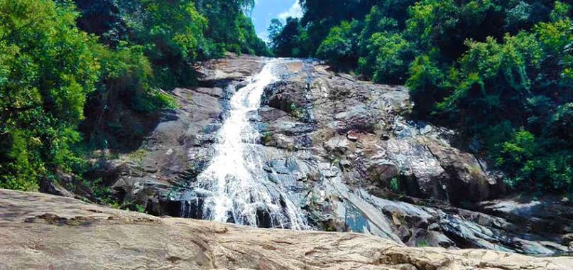 Debengeni Falls Picnic Escape